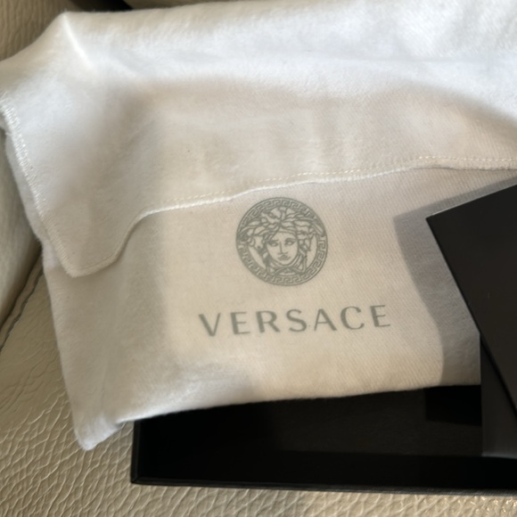 New Authentic Versace! Quilted Lamb+Lamb Leather+Meta, Card Case. - Picture 9 of 13